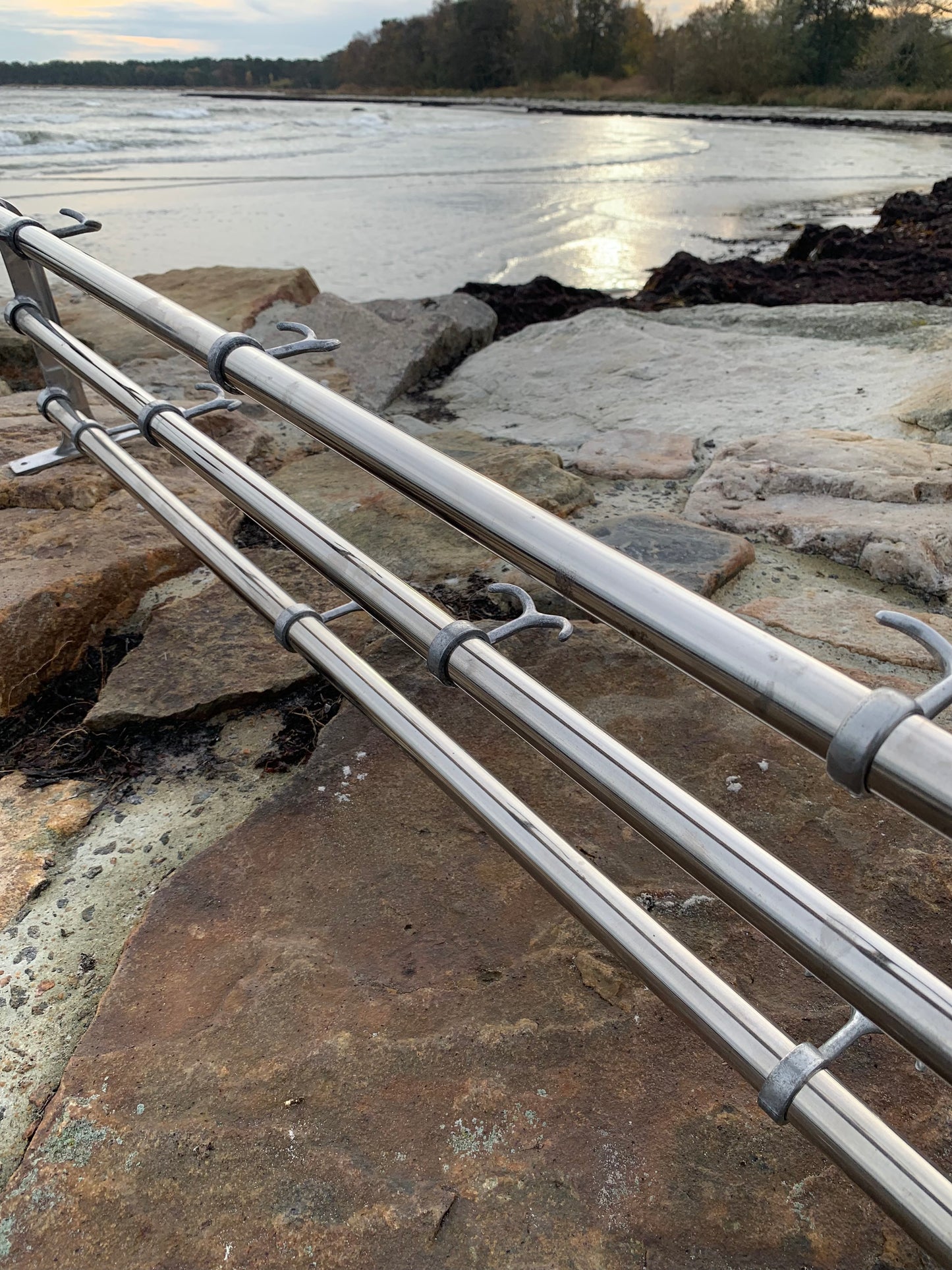 Hylde med hatteknage - Designet af Gunnar Bolin i 1937