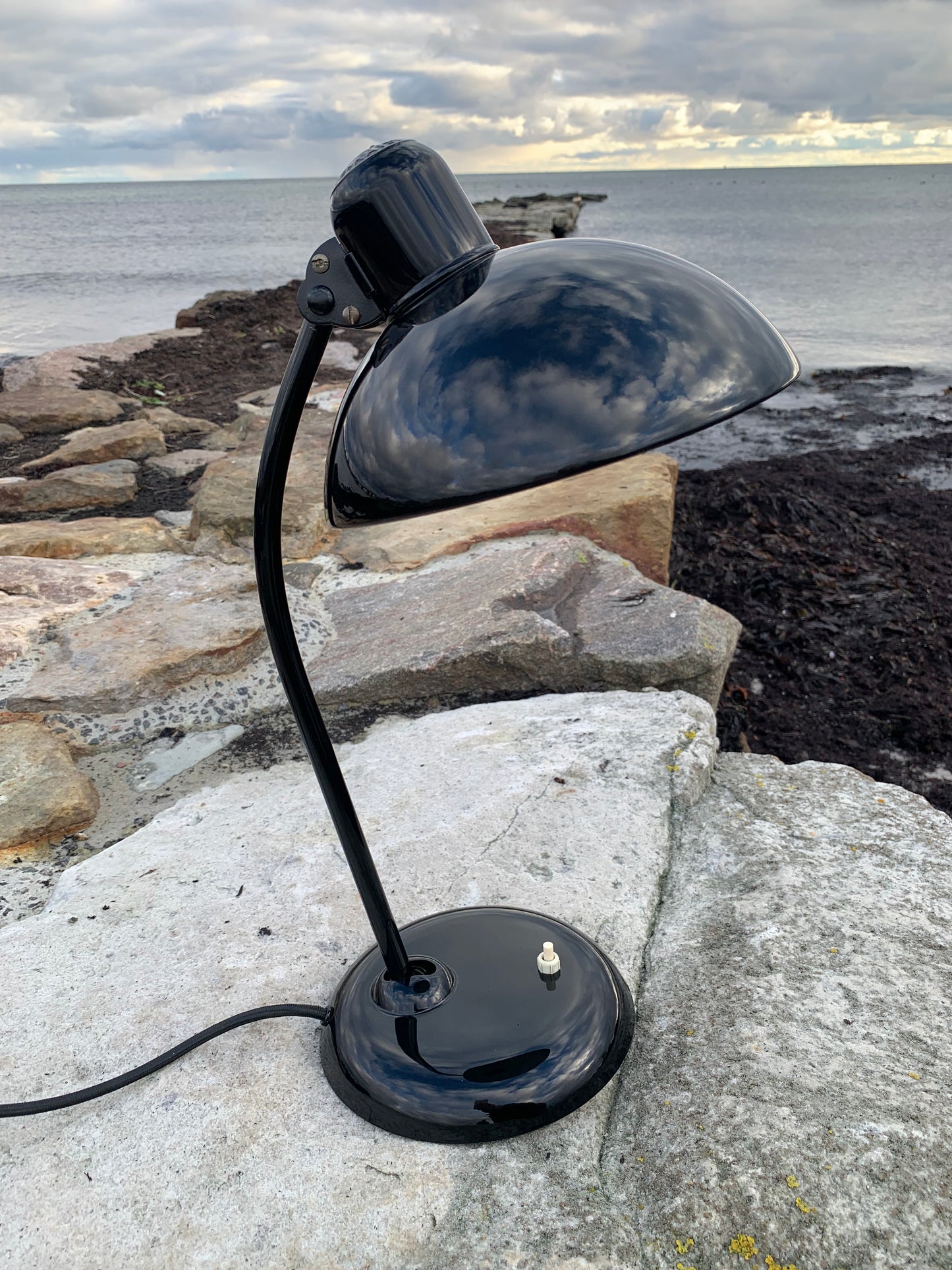 kaiser Idell 6556 - Sort