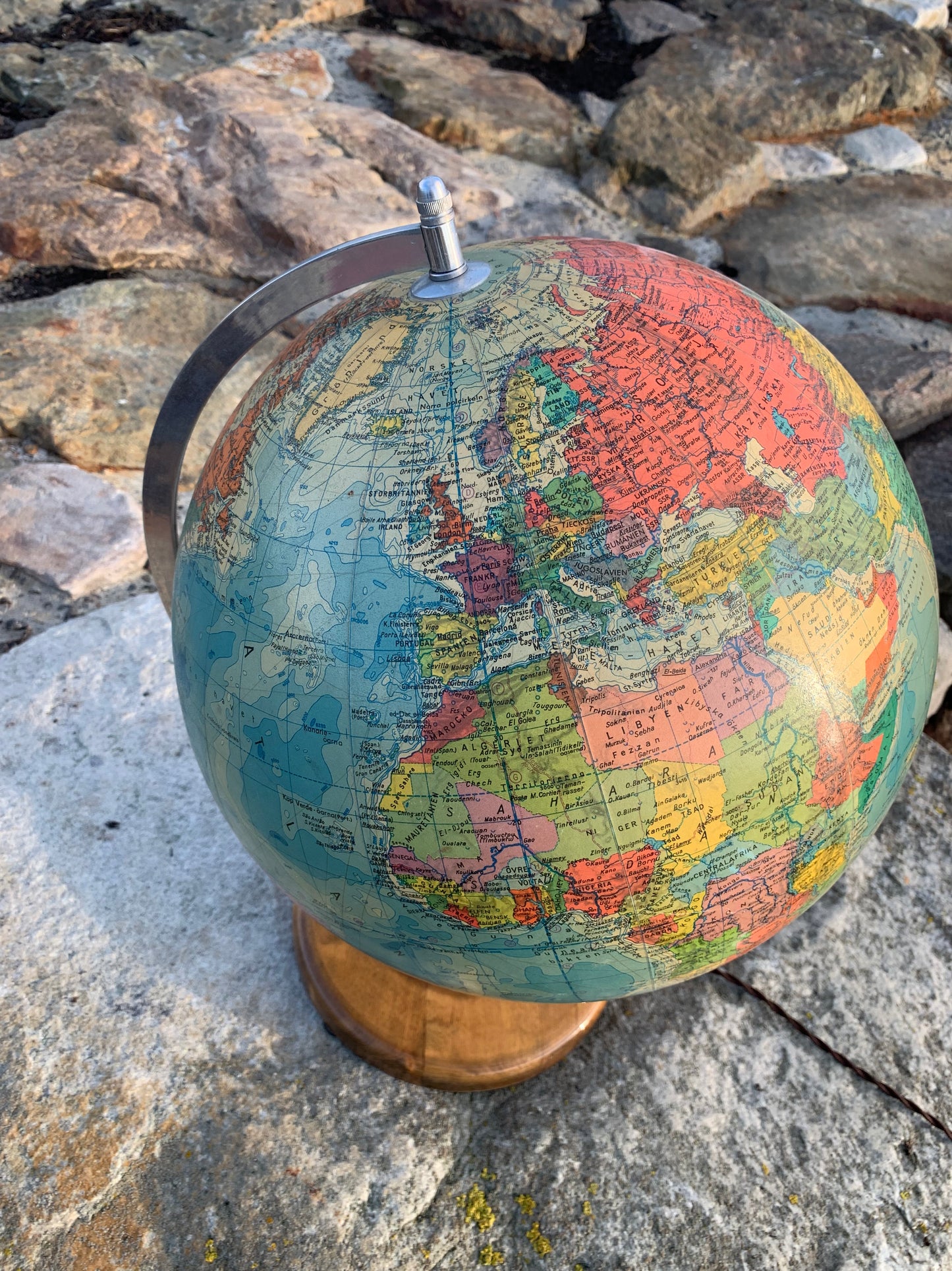 Globus i glas med lys (Stor udgave)