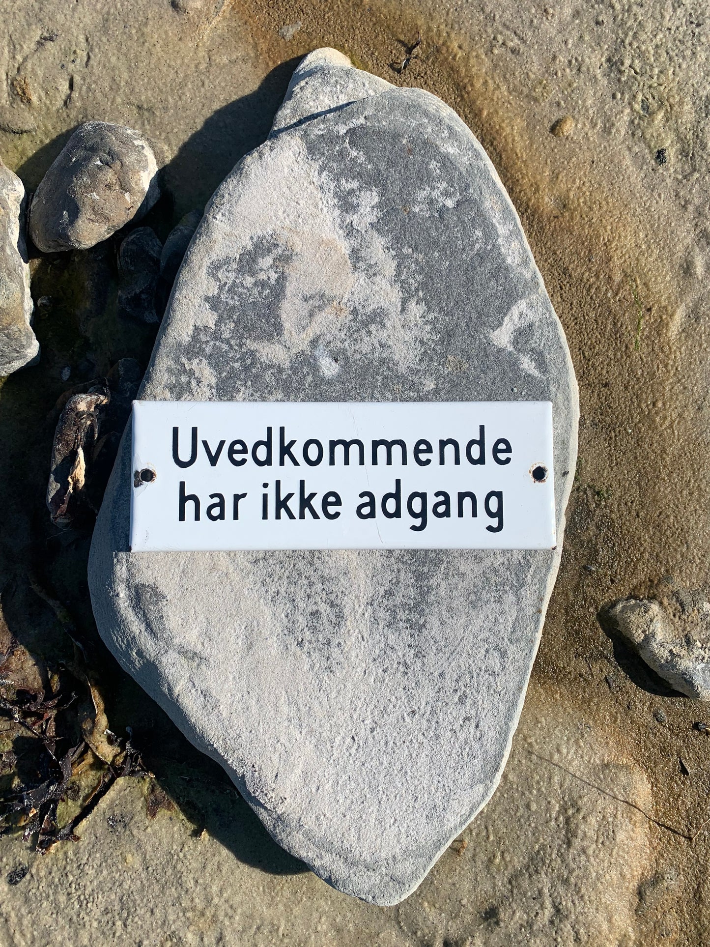 Emaljeskilt - Uvedkommende ingen adgang