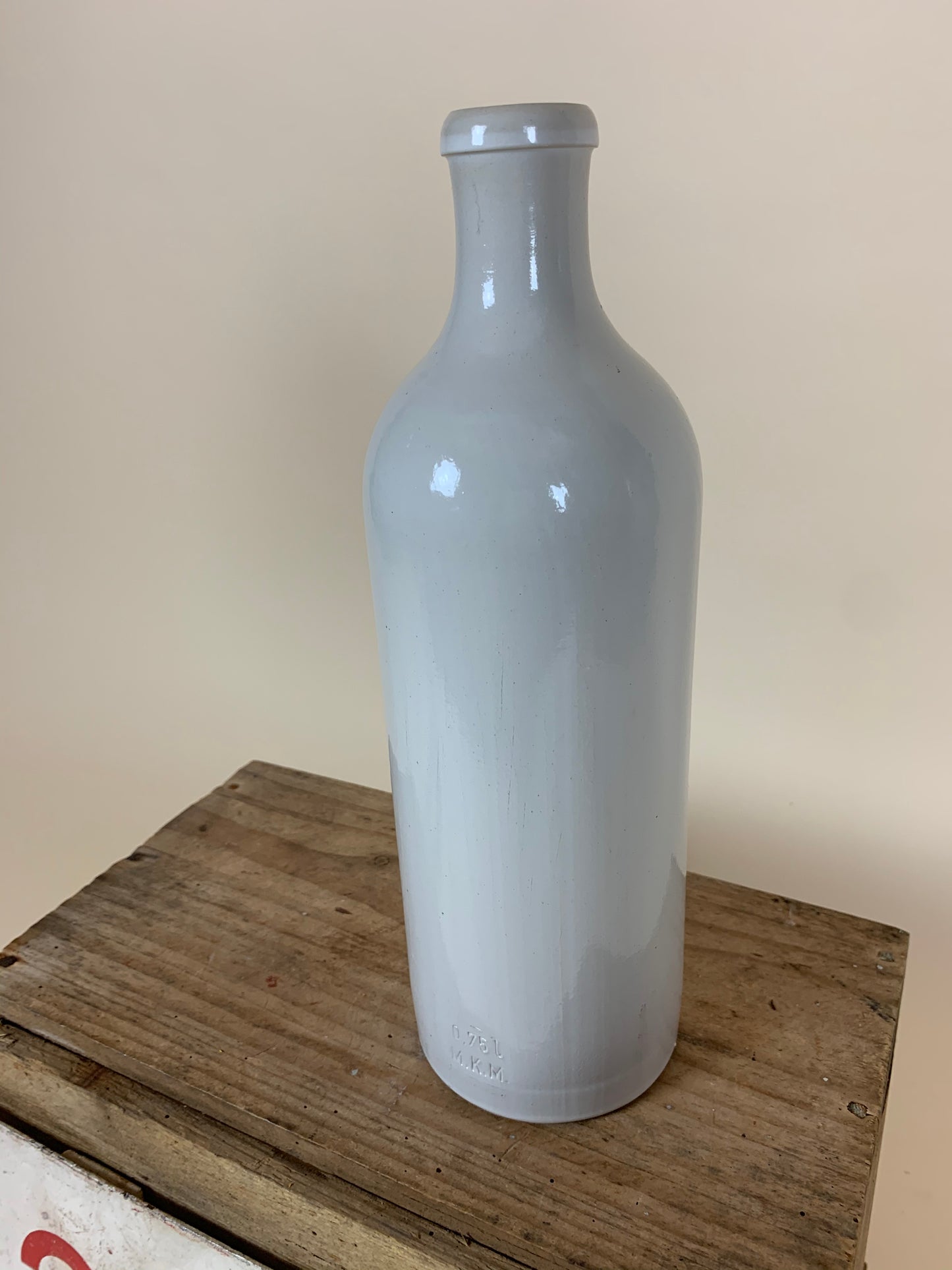 Hvid keramikflaske