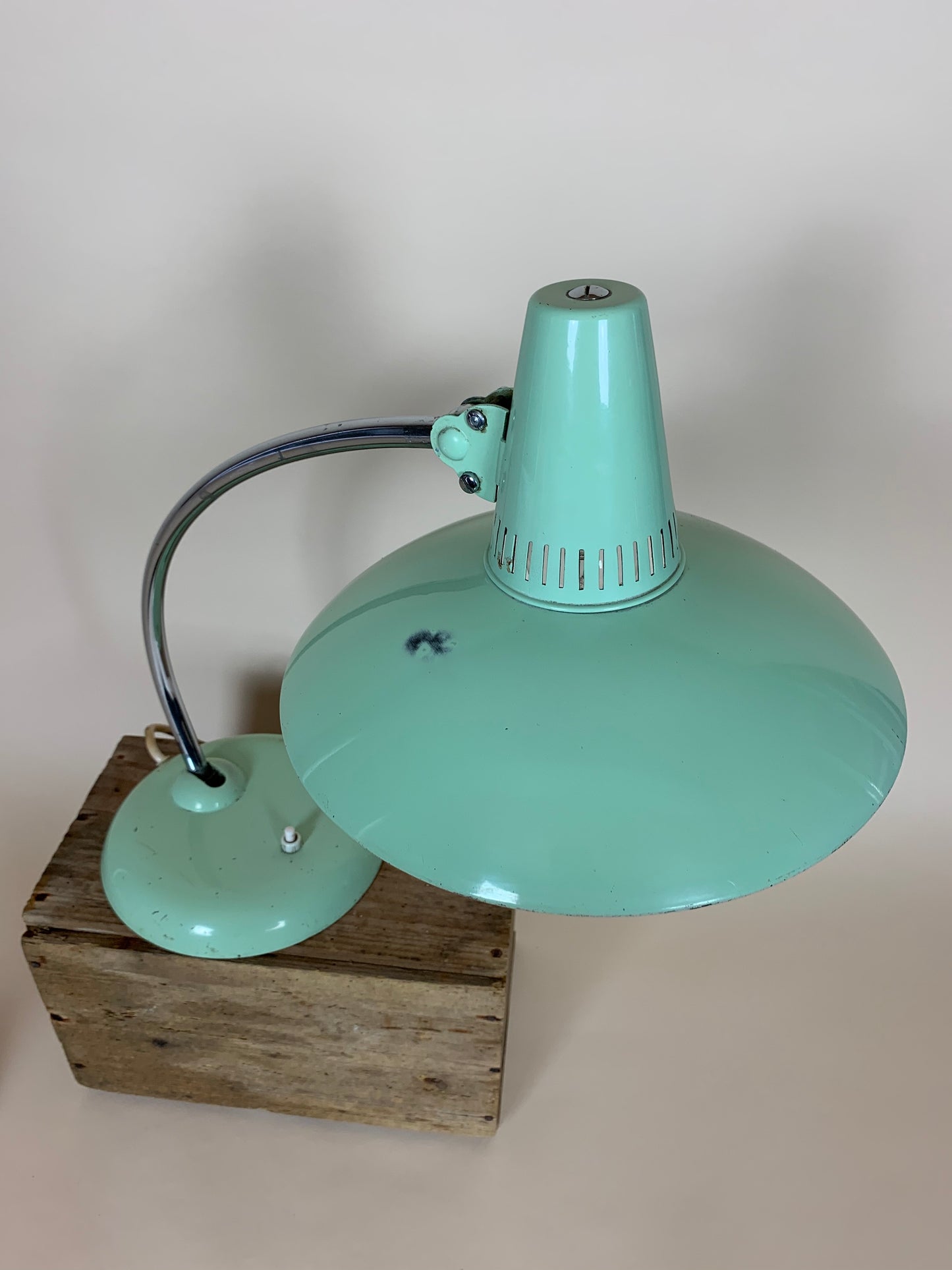 Grøn Christian Dell bordlampe model 6753