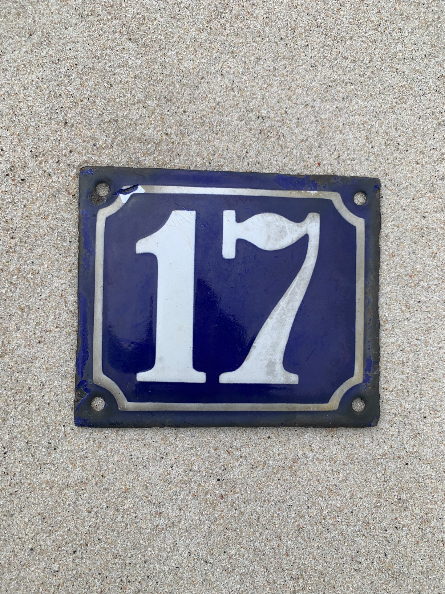 Husnummer i emalje - Nr. 17