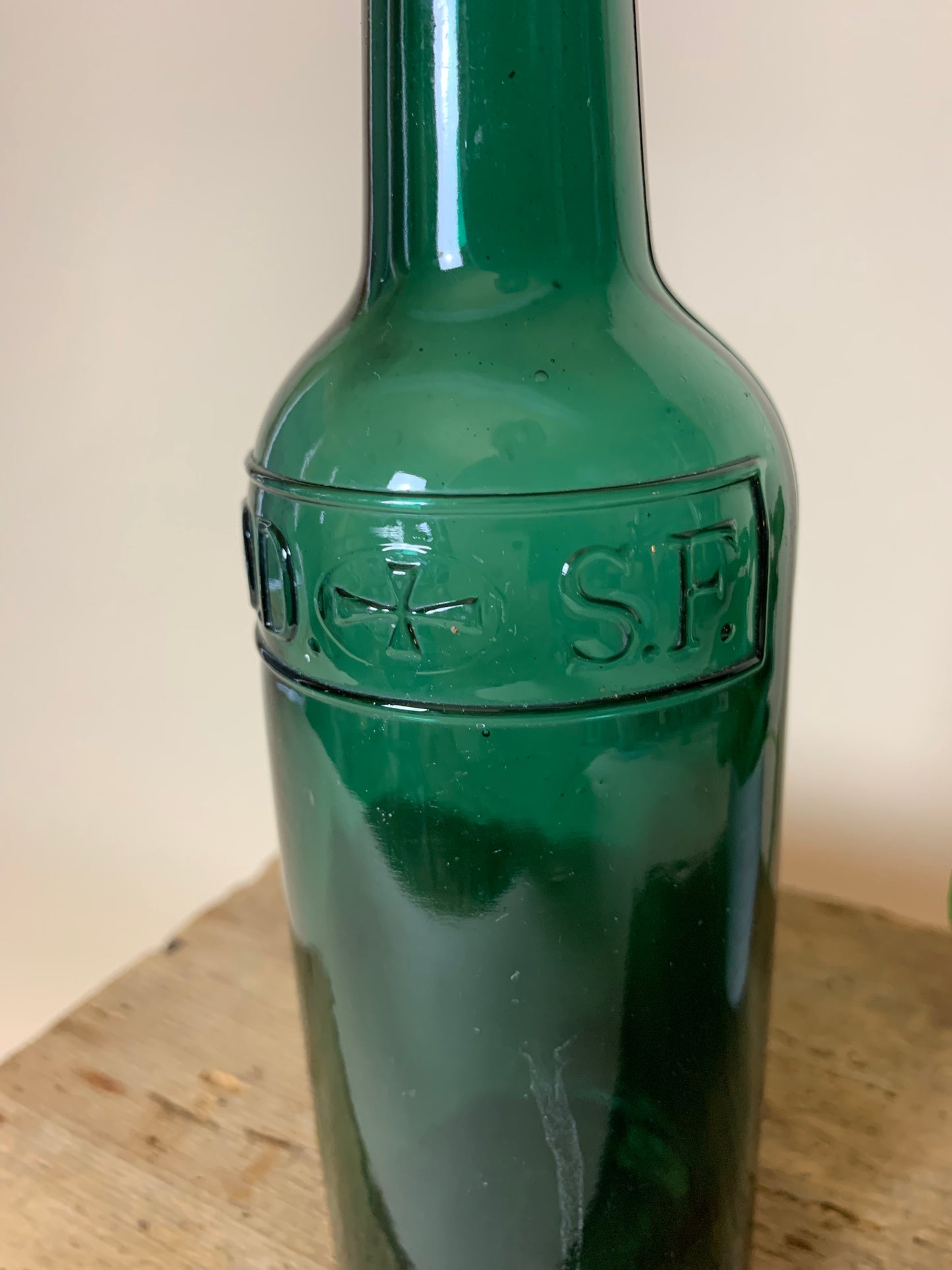 Grøn D.D.S.F flaske