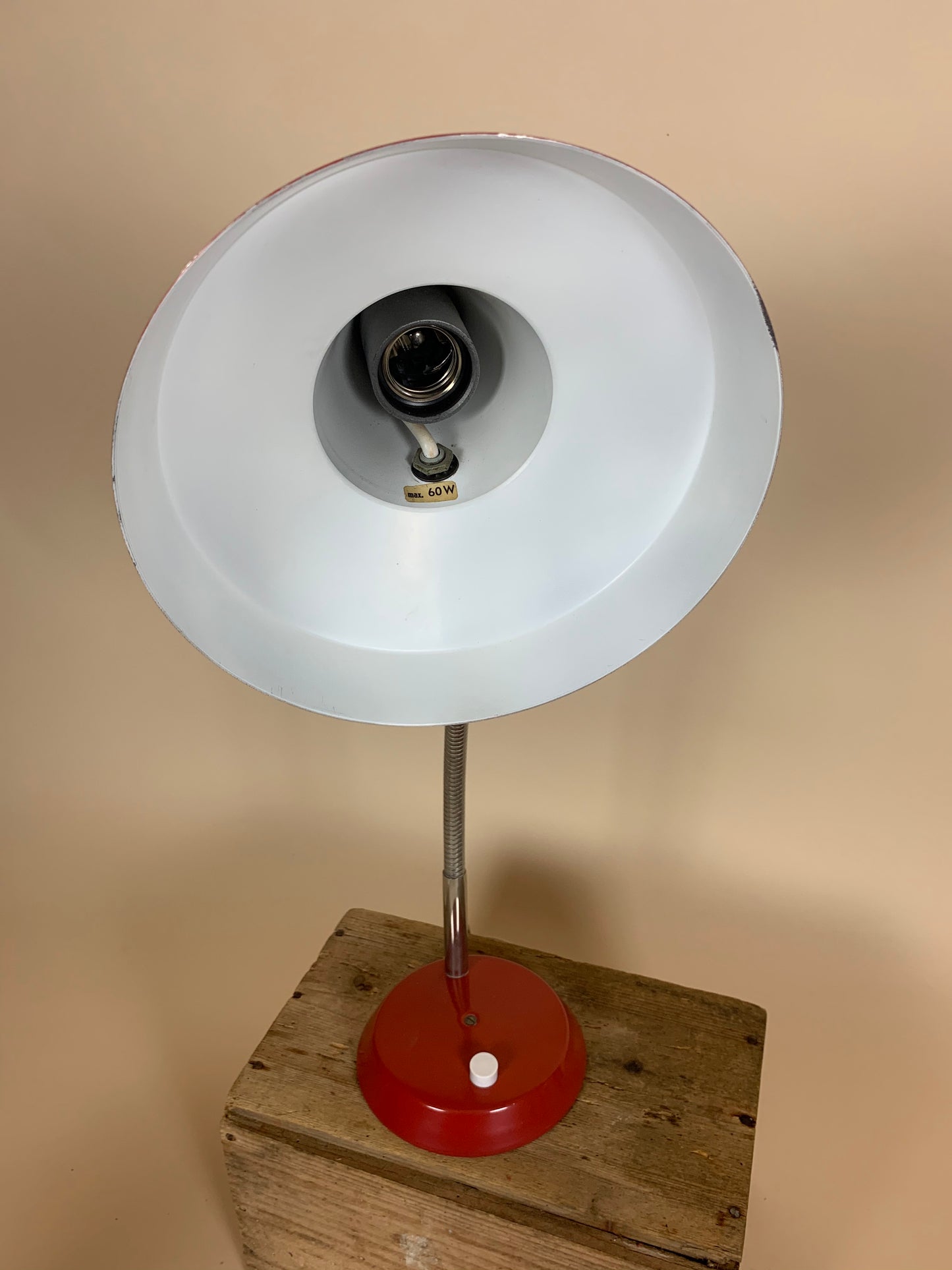 Rød retrolampe