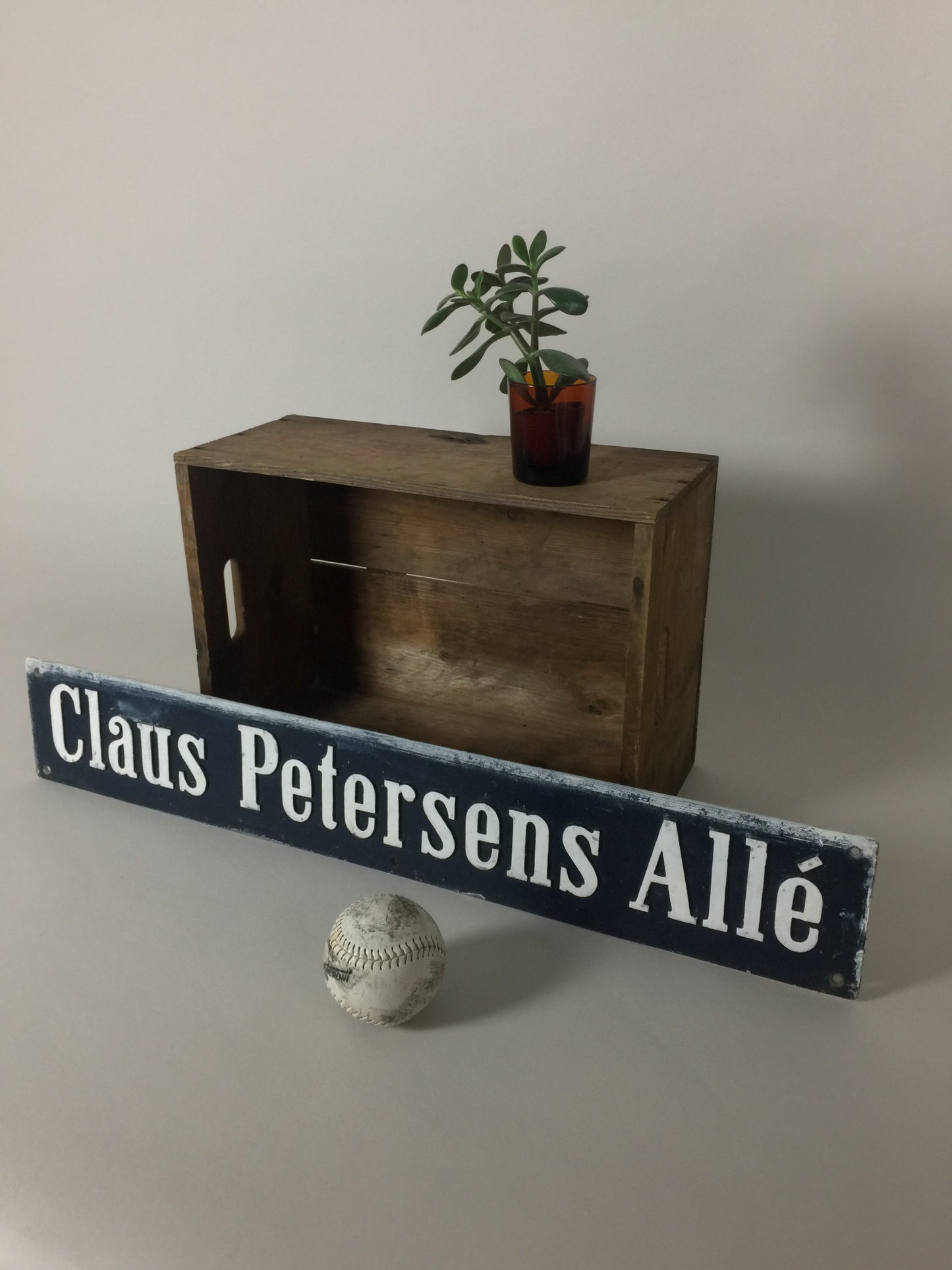 Vejskilt Claus Petersens Allé