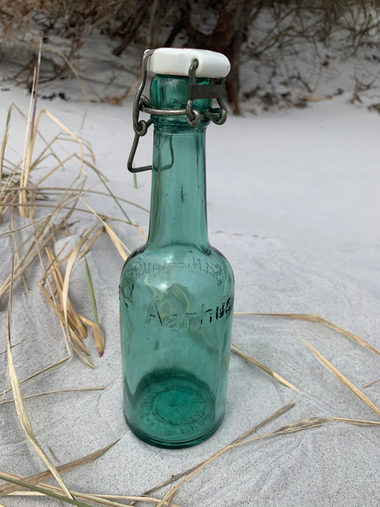Skøn grøn patent flaske fra Sct. Nicolauskilde i Aarhus