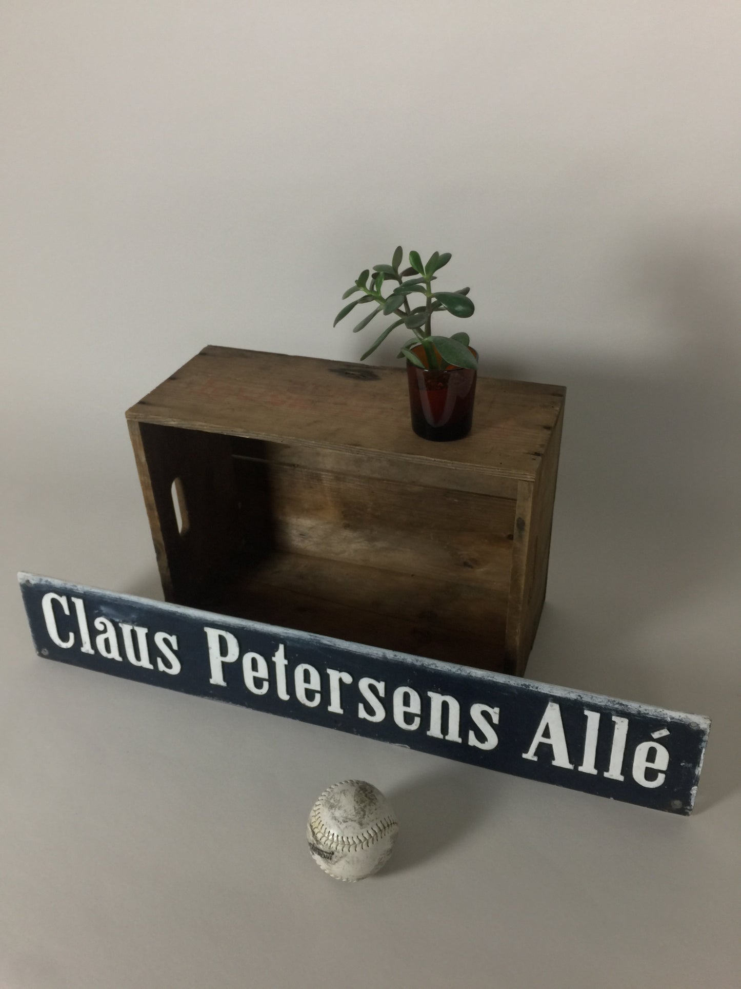 Vejskilt Claus Petersens Allé