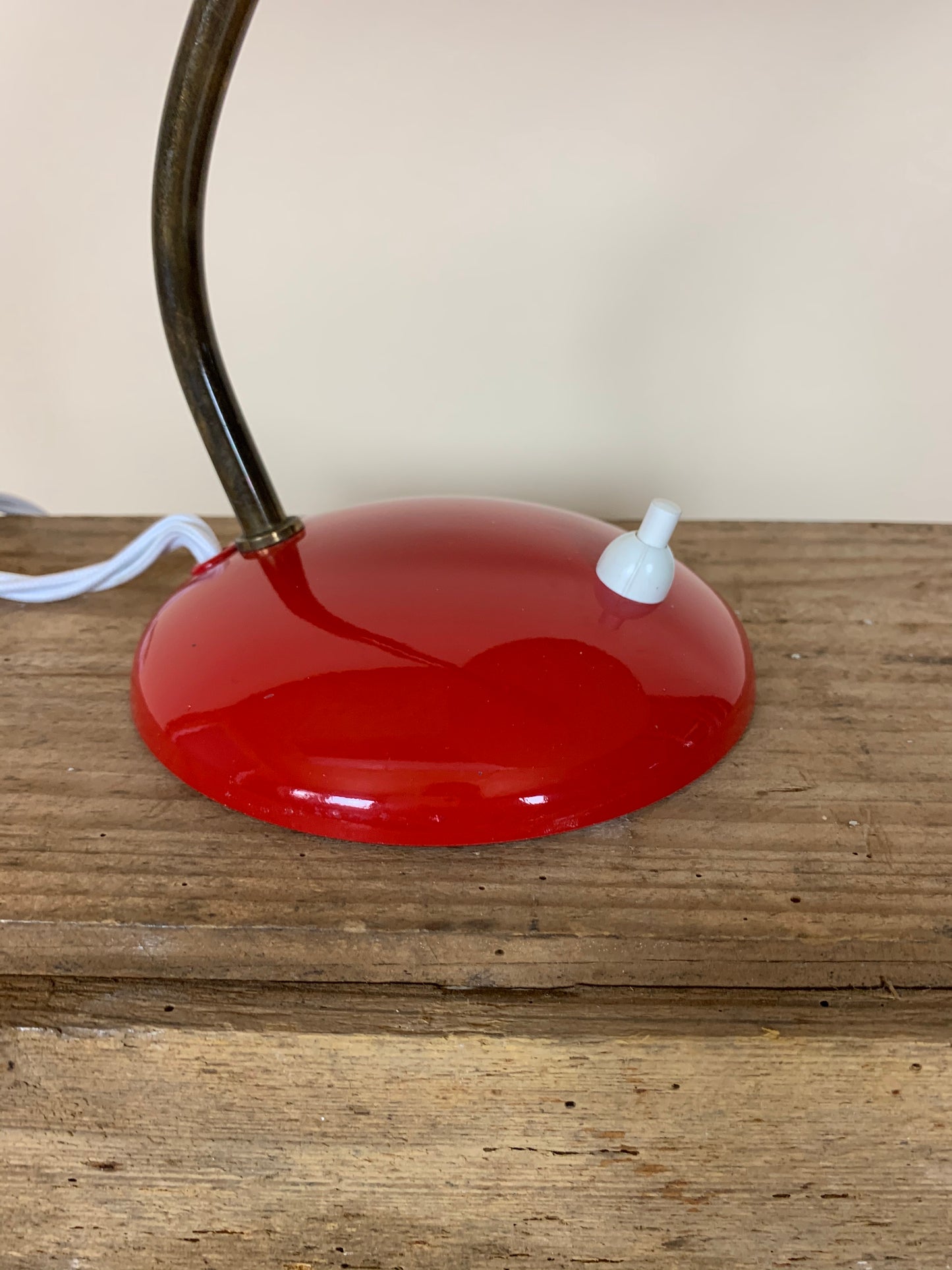 Smuk rød Christian Dell bordlampe