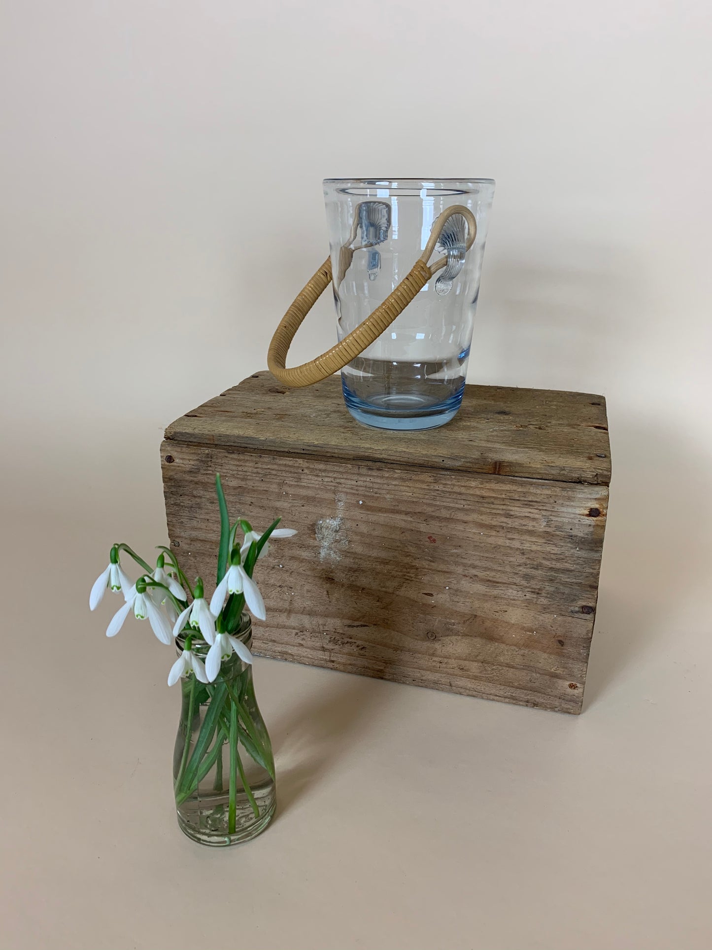 Isspand fra Holmegaard i glas med hank