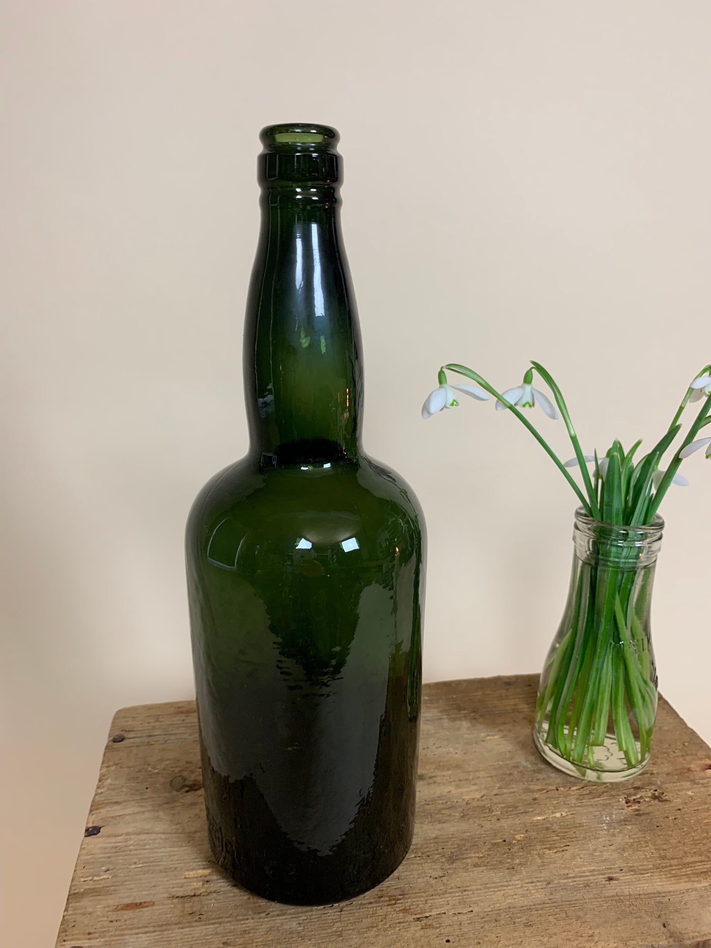 Mørk grøn flaske
