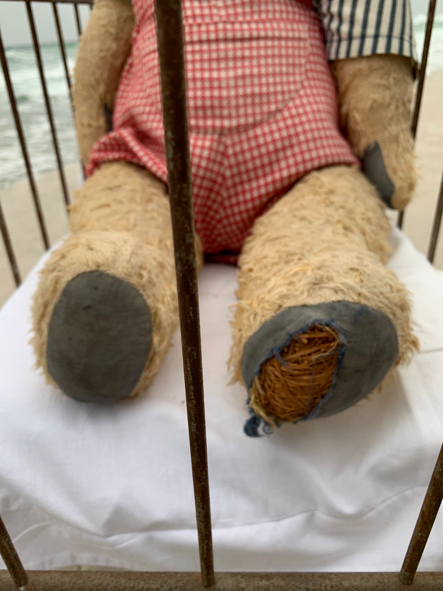 Skøn gammel bamse med seng - fra Frankrig