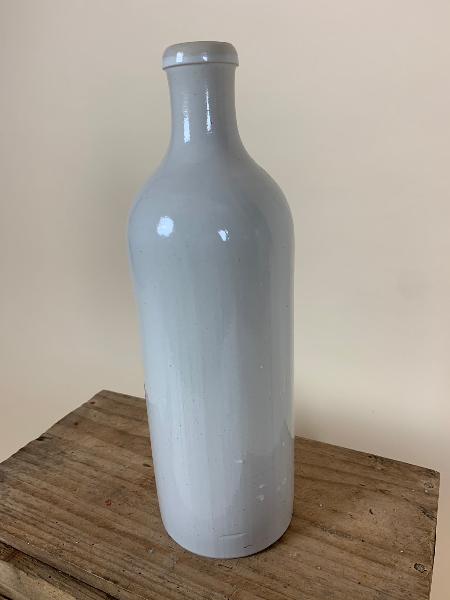 Hvid keramikflaske