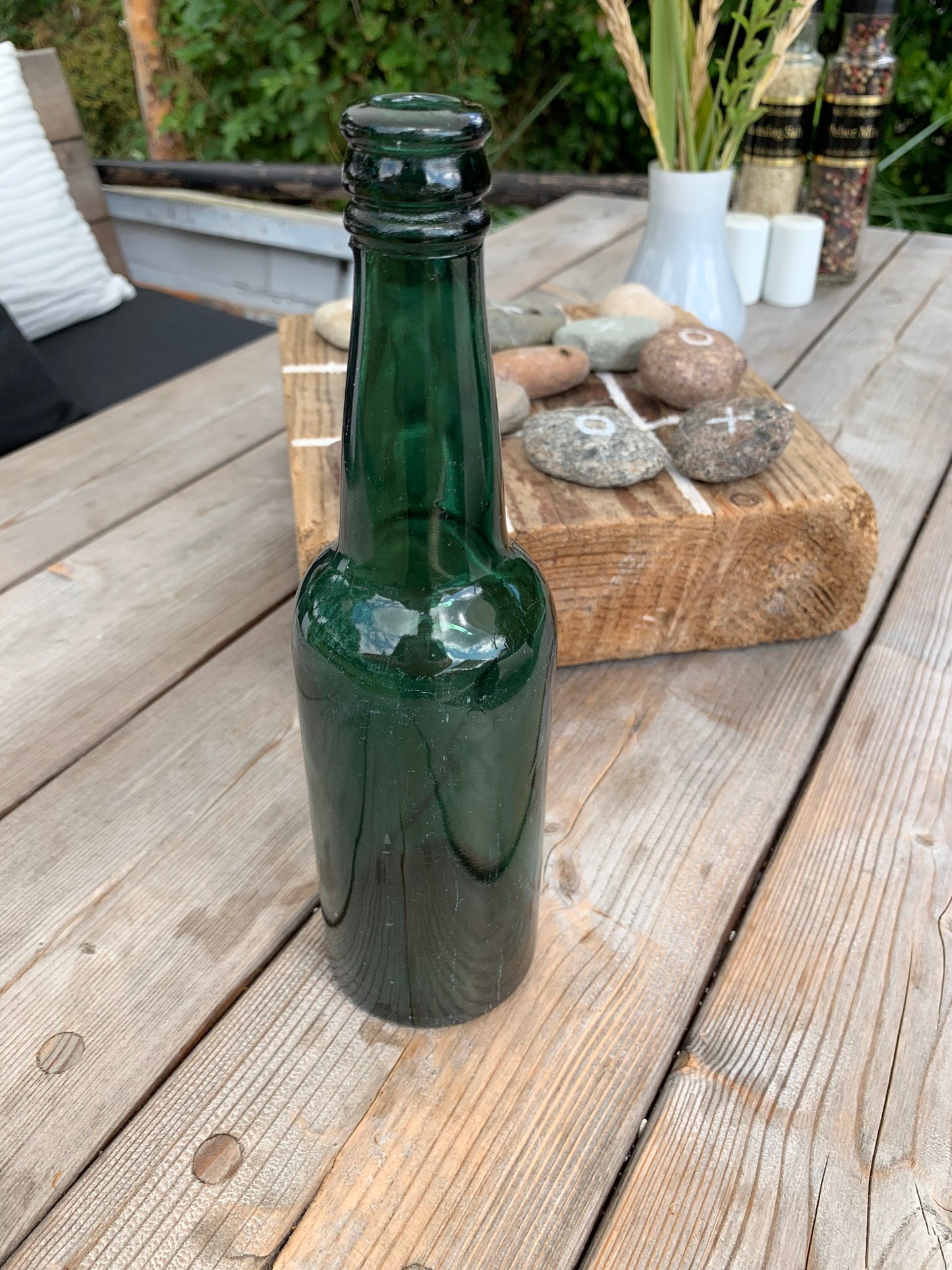 Gammel grøn ølflaske