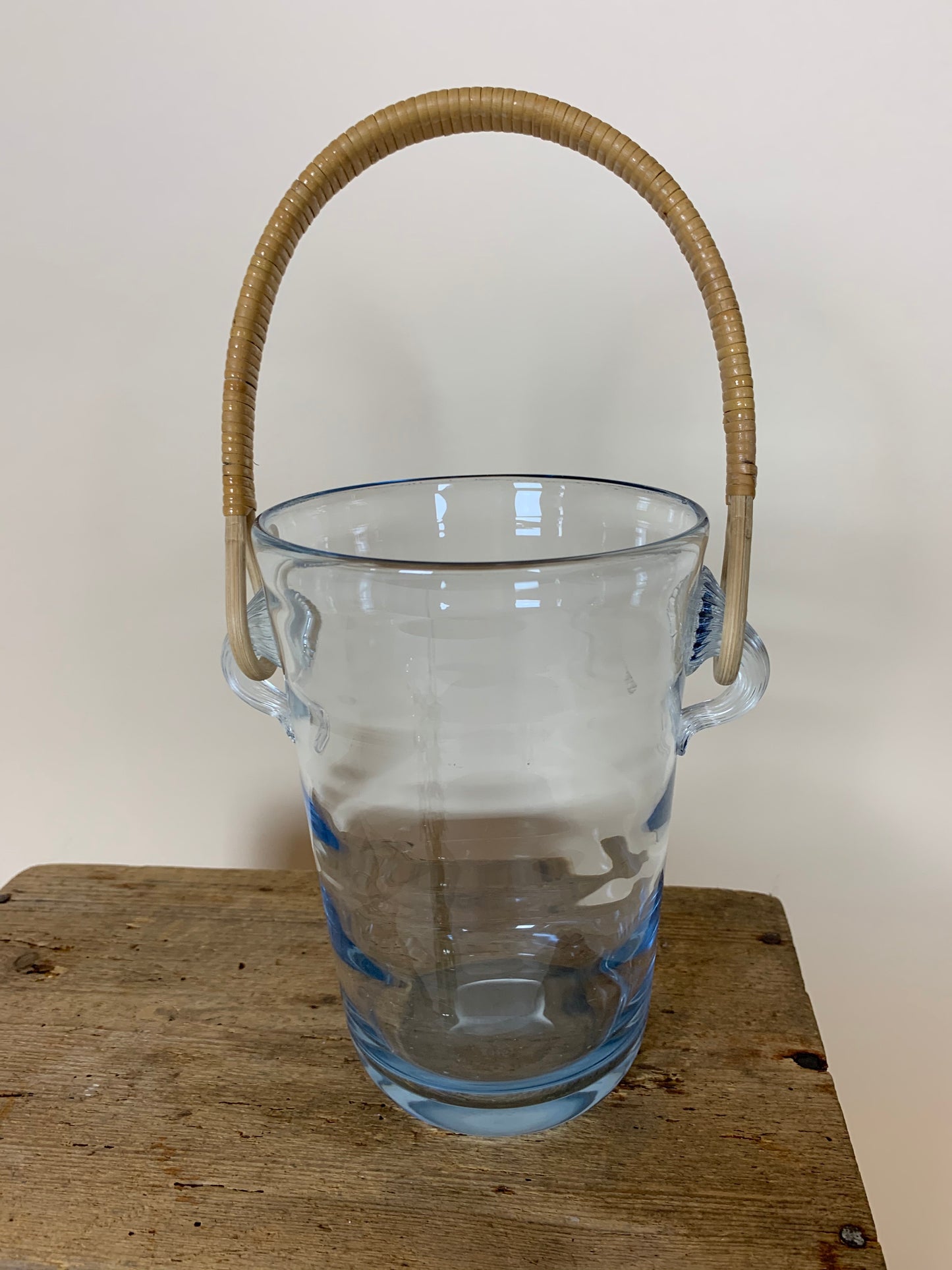 Isspand fra Holmegaard i glas med hank