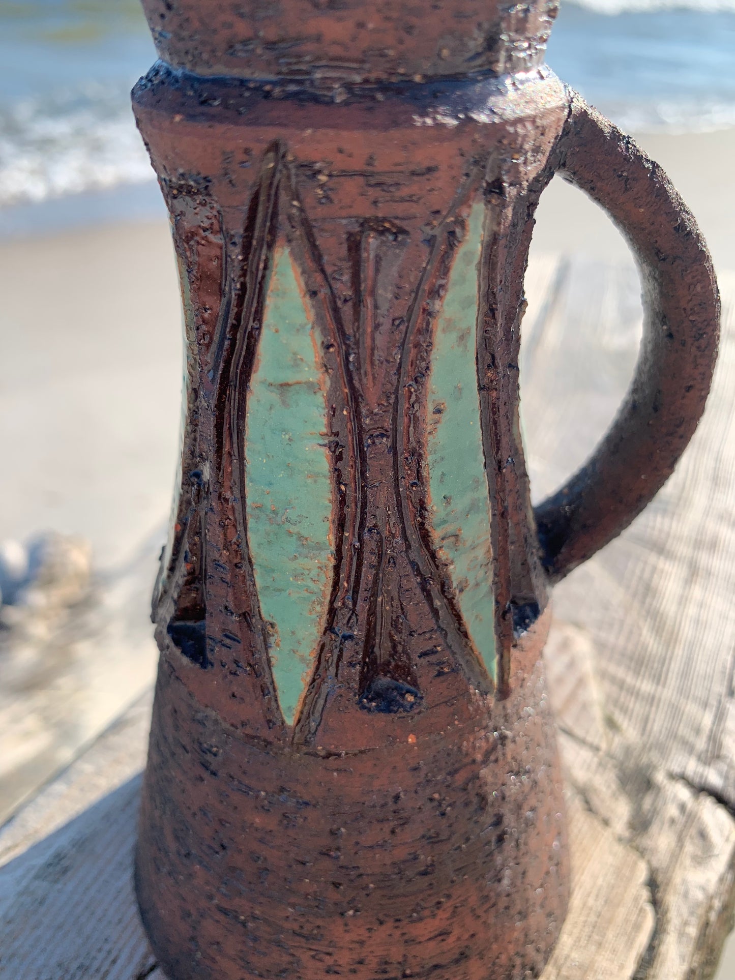 Rustik keramikvase med mønster