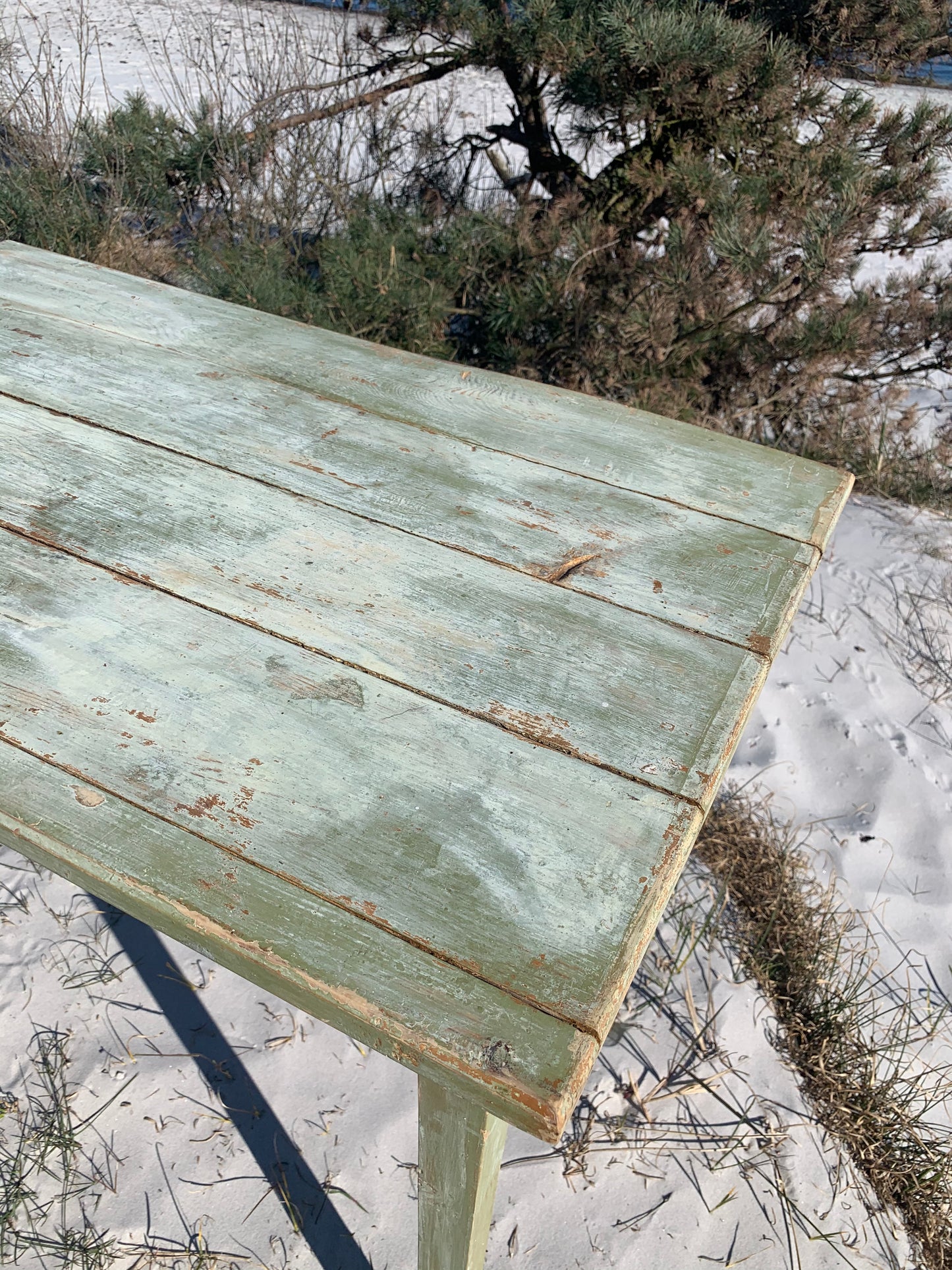 Skønt gammelt grønt træbord