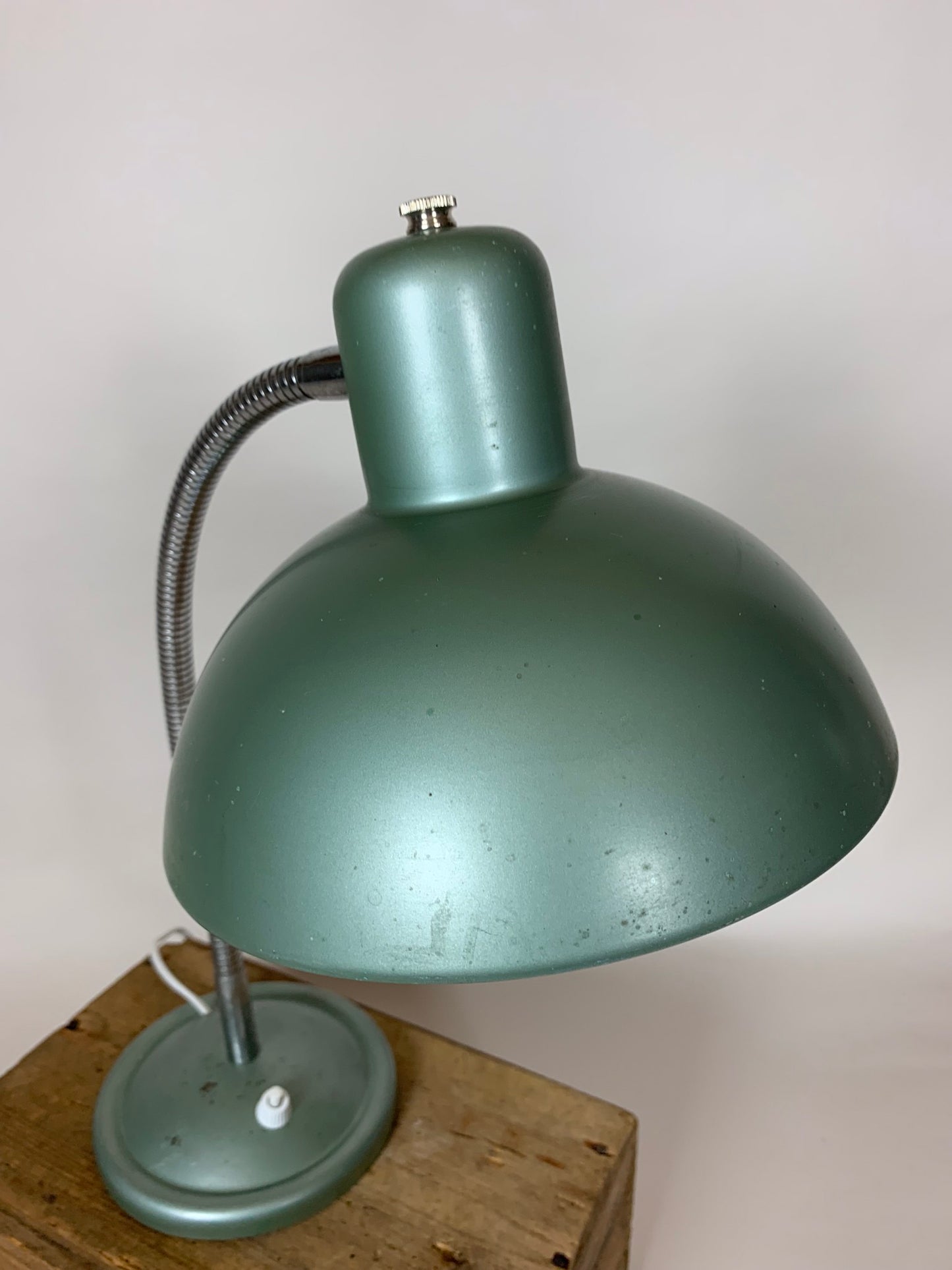 Lækker grøn Fransk vintage bordlampe