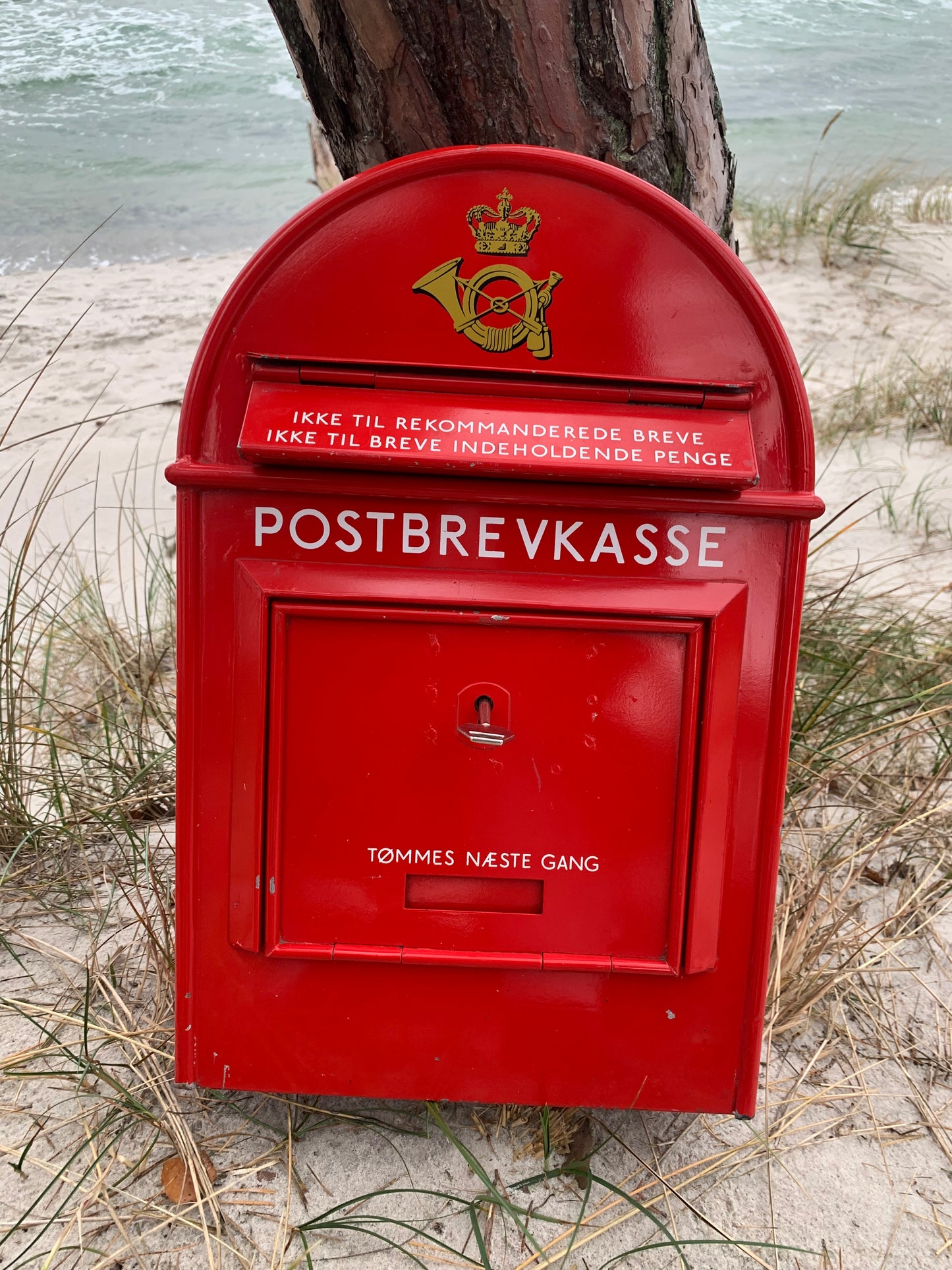 Postkasse - dansk klassiker DUE